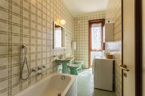 A bathroom at Attico Panoramico