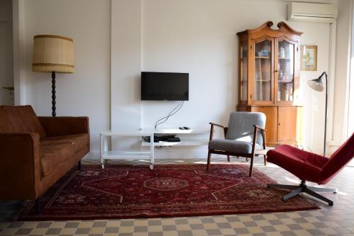 Les Gérardines by EnjoyNice, 3-room with Airco and balcony