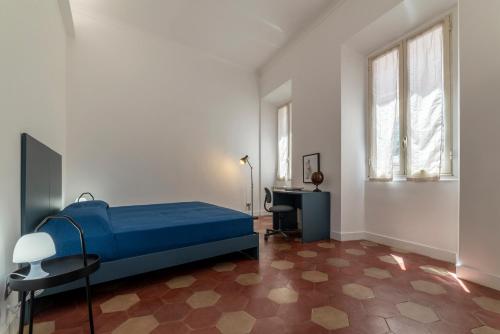 GuestHost - Largo di Torre Argentina Apartment