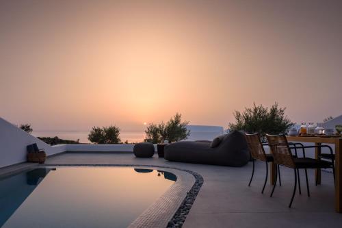 Východ nebo západ slunce při pohledu z bed and breakfast nebo okolí