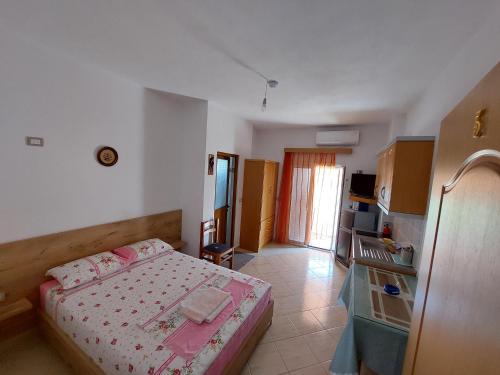 Gallery image of Villa Mihal Apartments in Ksamil