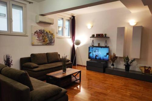 Spacious apartment near city center and the beach