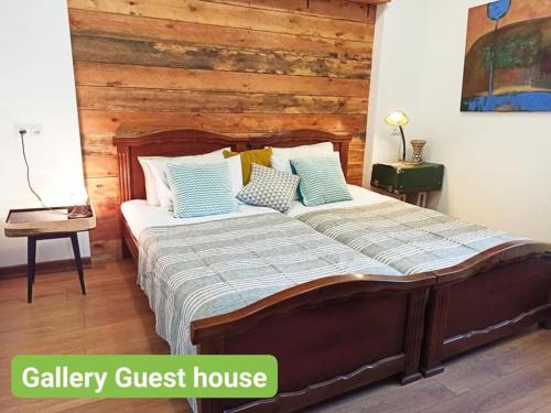 Gallery Guesthouseにあるベッド