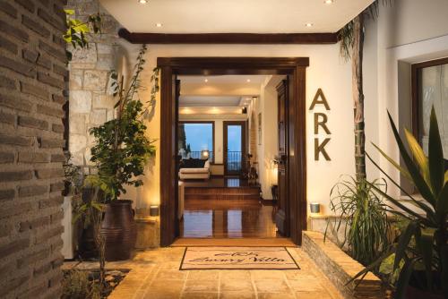 Imagen de la galería de Ark Luxury & Private Villa, en Mouzákion