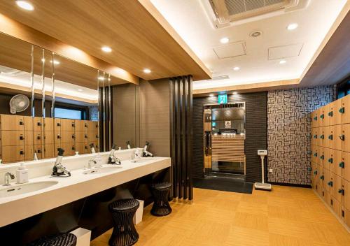 Bilik mandi di APA Hotel Nagoya Ekimae