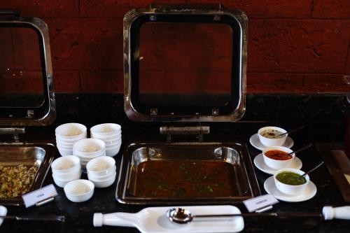 Jídlo v hotelu nebo okolí