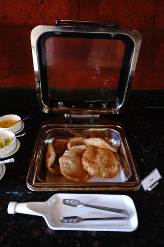 Jídlo v hotelu nebo okolí