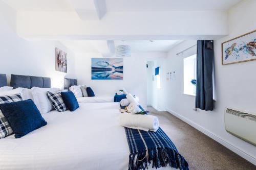 Voodi või voodid majutusasutuse Stylish Chester City Centre apartment by 53 Degrees Property, Ideal for Couples & Business Professionals - Sleeps 4 toas