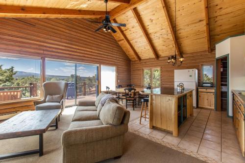317 Tower Apartment – Photos 2