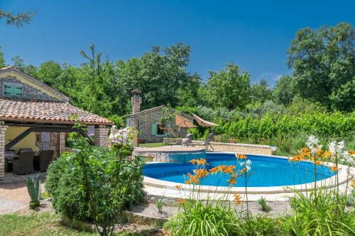 Casa Corona – Photos 2