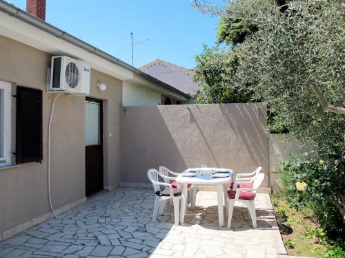 Apartment Perkovic-3 by Interhome