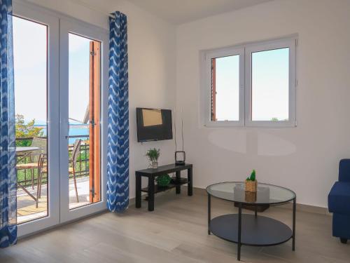 Apartment Gordana-2 by Interhome