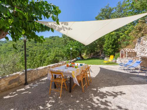 Κήπος έξω από το Holiday Home Rosario by Interhome