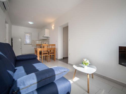 Apartment Suzana-1 by Interhome