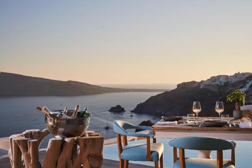 Katikies Santorini - Gea House - The Leading Hotels Of The World