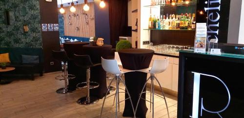 Lounge atau bar di Hôtel Boutique Richelieu, Lyon Gare Part-Dieu