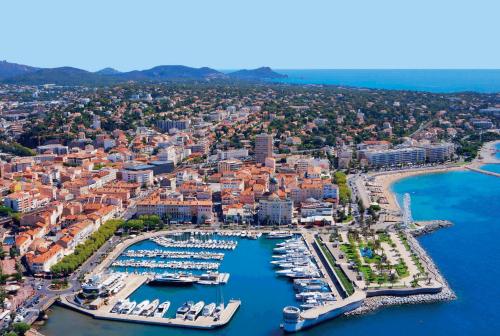 Appart. F2 apercu Port de Santa Lucia St Raphaël