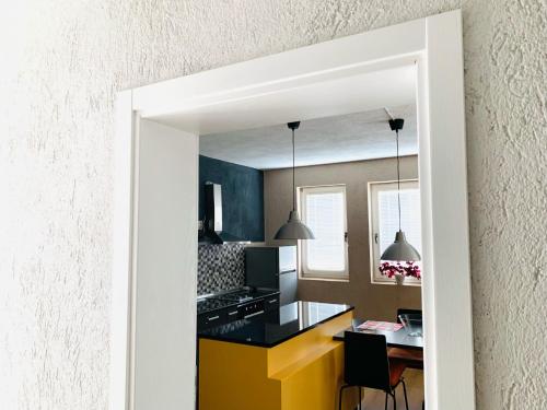 Η κουζίνα ή μικρή κουζίνα στο Eli&Kire's Home