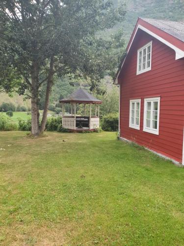 Billede fra billedgalleriet på Tufte kårhus i Övre Kvamme