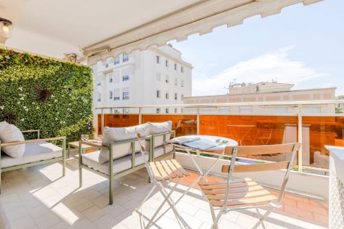 Stylish 1-Bedroom Apartment Close to Beaches