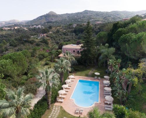 Bazén v ubytovaní Agriturismo Villa Luca alebo v jeho blízkosti