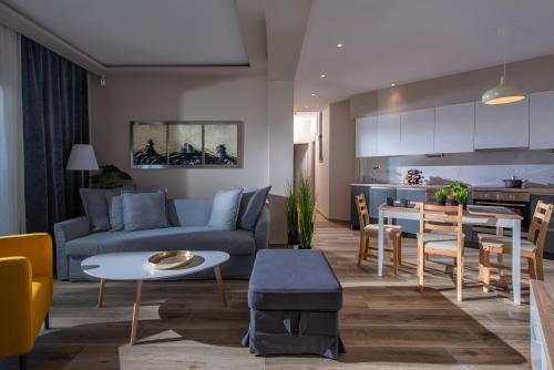 Archipelagos Apt with Unique Sea & Old Port View in the City Center wlaking distance to all major Sites