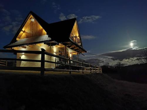 Domek na Ubocy z jacuzzi, sauną i widokiem