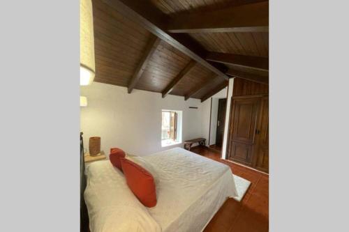 Postel nebo postele na pokoji v ubytování Casa Rural Febles