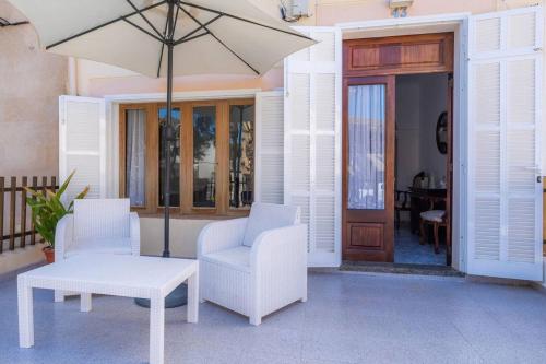 House by the sea in Can Picafort with terrace