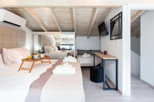 Katil atau katil-katil dalam bilik di White Swan Villa with Private Pool and Jacuzzi