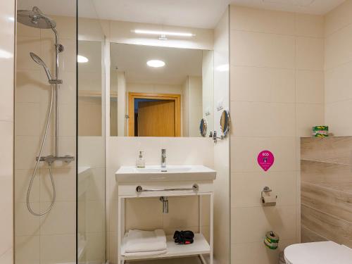 Kúpeľňa v ubytovaní VacationClub – Seaside Apartament 451