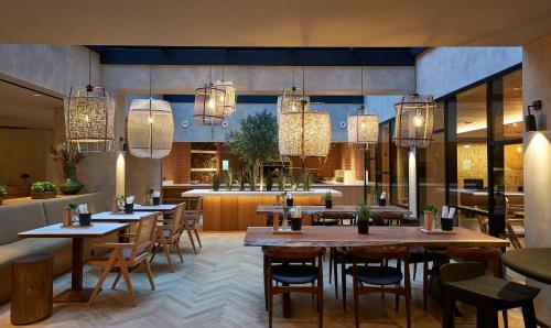 PortoBay Teatro — Restaurant/places to eat