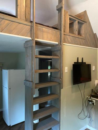The Tiny Barn House – Photos 3