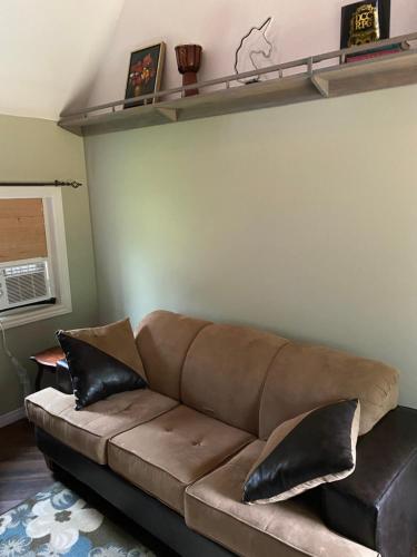 The Tiny Barn House – Photos 5