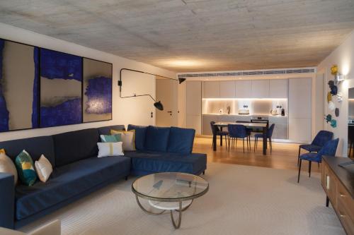 FLH Intendente Blue Flat with Balcony