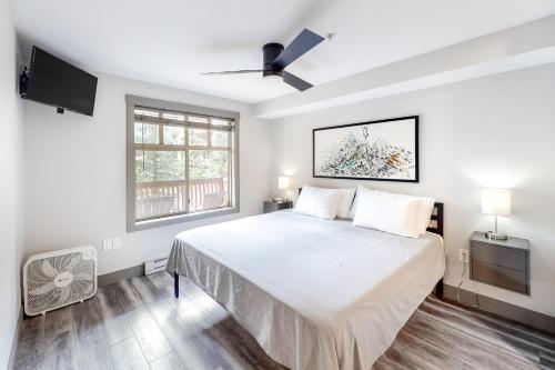 Katil atau katil-katil dalam bilik di Eagle Springs East 206: White Fir Suite