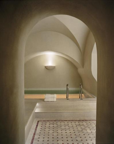 Château Voltaire photo 57