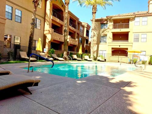 Best Location w Premium accommodations 2 bd 2 bth – Photos 2