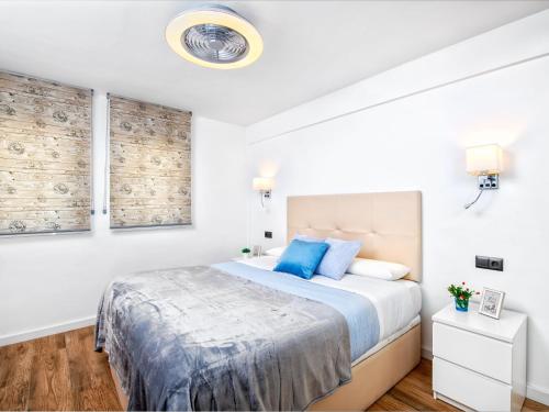 Apartment Lola Playa-3 by Interhome
