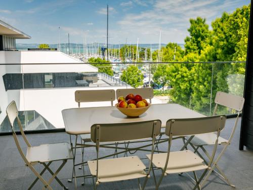 Balkón nebo terasa v ubytování Apartment Fűzfő by Interhome