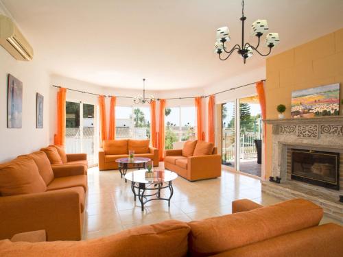 Et opholdsområde på Villa Nadaltenis by Interhome