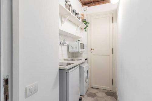 iFlat Navona Bright Studio