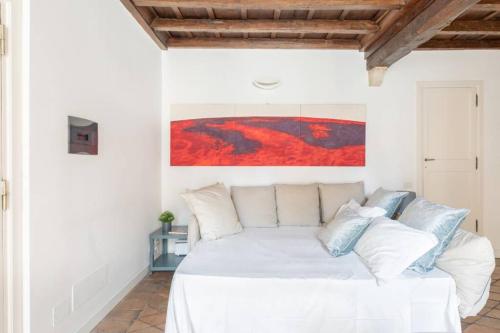 iFlat Navona Bright Studio
