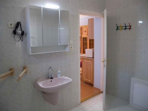 Koupelna v ubytování Apartment Siofok, Lake Balaton 3