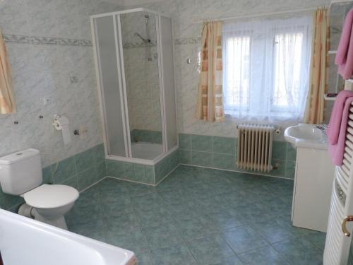 Ванная комната в Dexter