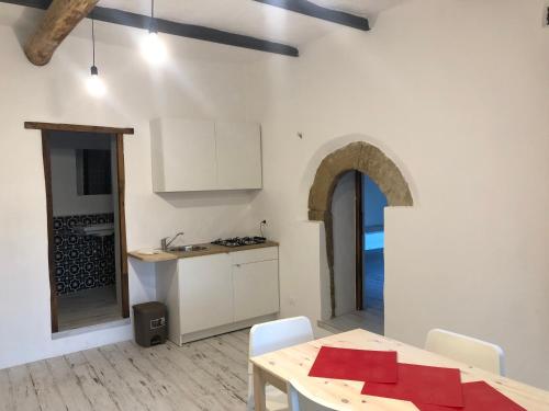 Η κουζίνα ή μικρή κουζίνα στο Rifugio del Diplomatico
