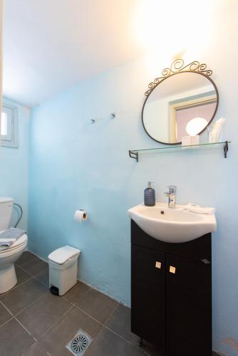 Gallery image of Grandma's sifnos house in Platis Yialos Sifnos