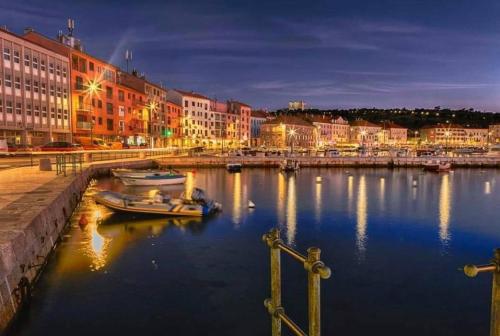 RougeMARIN apartments