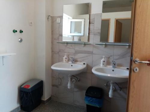 Koupelna v ubytování CAMPING LASTE