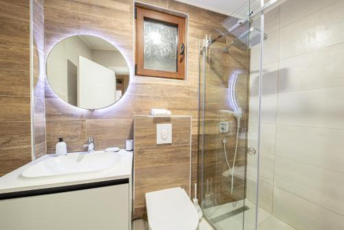 Ένα μπάνιο στο Mar Azul Apartments Petrovac